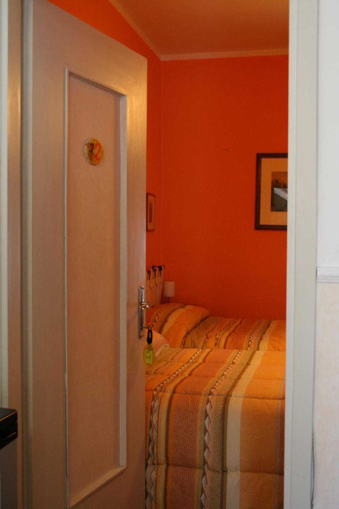 Corte Posta B&B - Parcheggio E Bagno In Camera Mântua Exterior foto