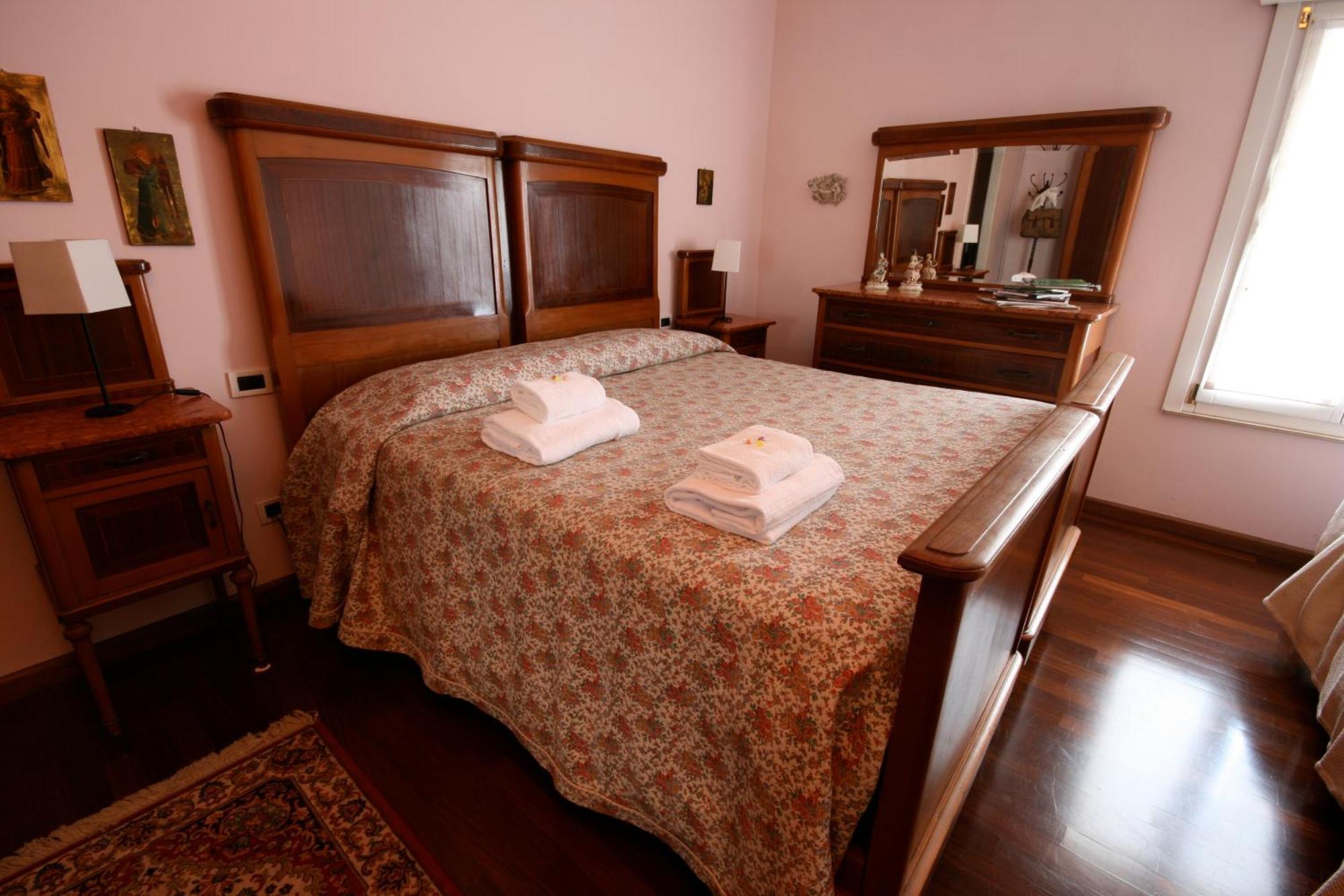 Corte Posta B&B - Parcheggio E Bagno In Camera Mântua Quarto foto